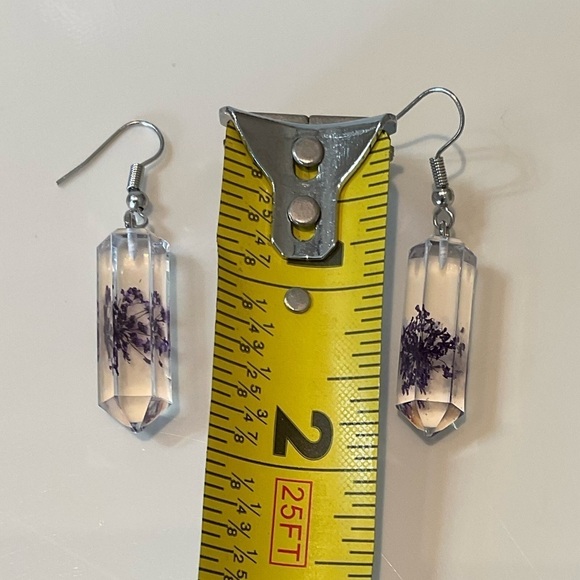 Woman's Flower Decor Geometric Prism Shape Dangle Drop Earrings - Picture 5 of 6